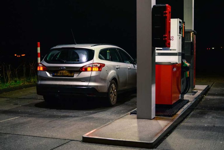 Cómo Ahorrar Gasolina: Trucos Efectivos para Reducir el Consumo de Combustible